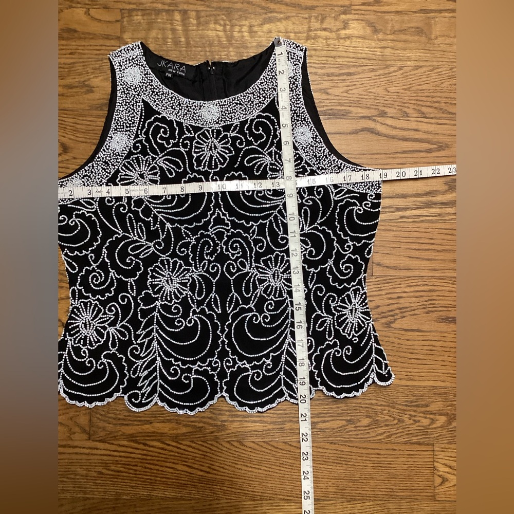 J Kara Formal beaded top. Size Medium Petite - Picture 14 of 16